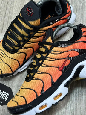 TÊNIS NK AIR MAX PLUS TN - SUNSET ORANGE