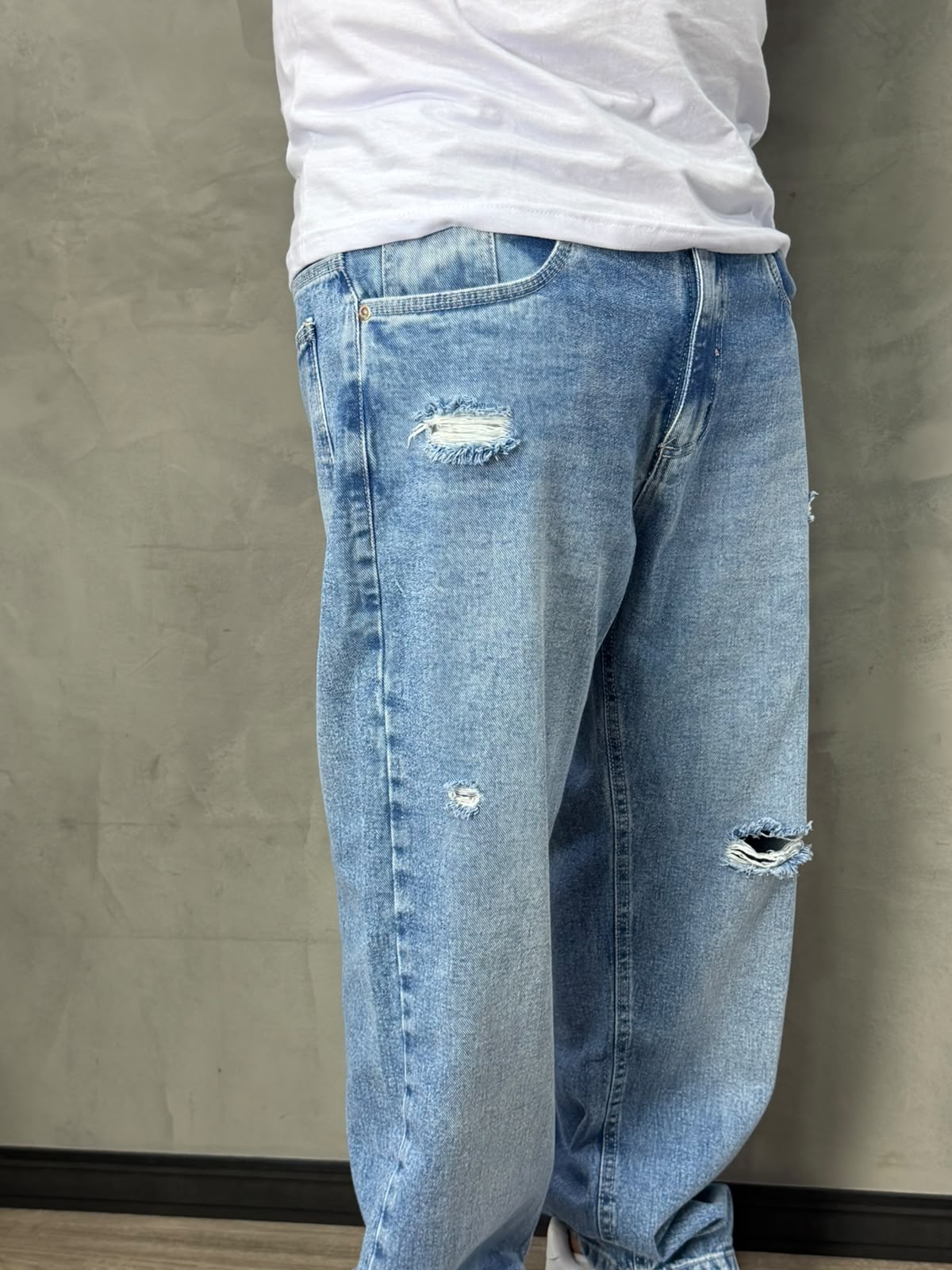 CALÇA JEANS RETA CLARA PRESENCE - 7570