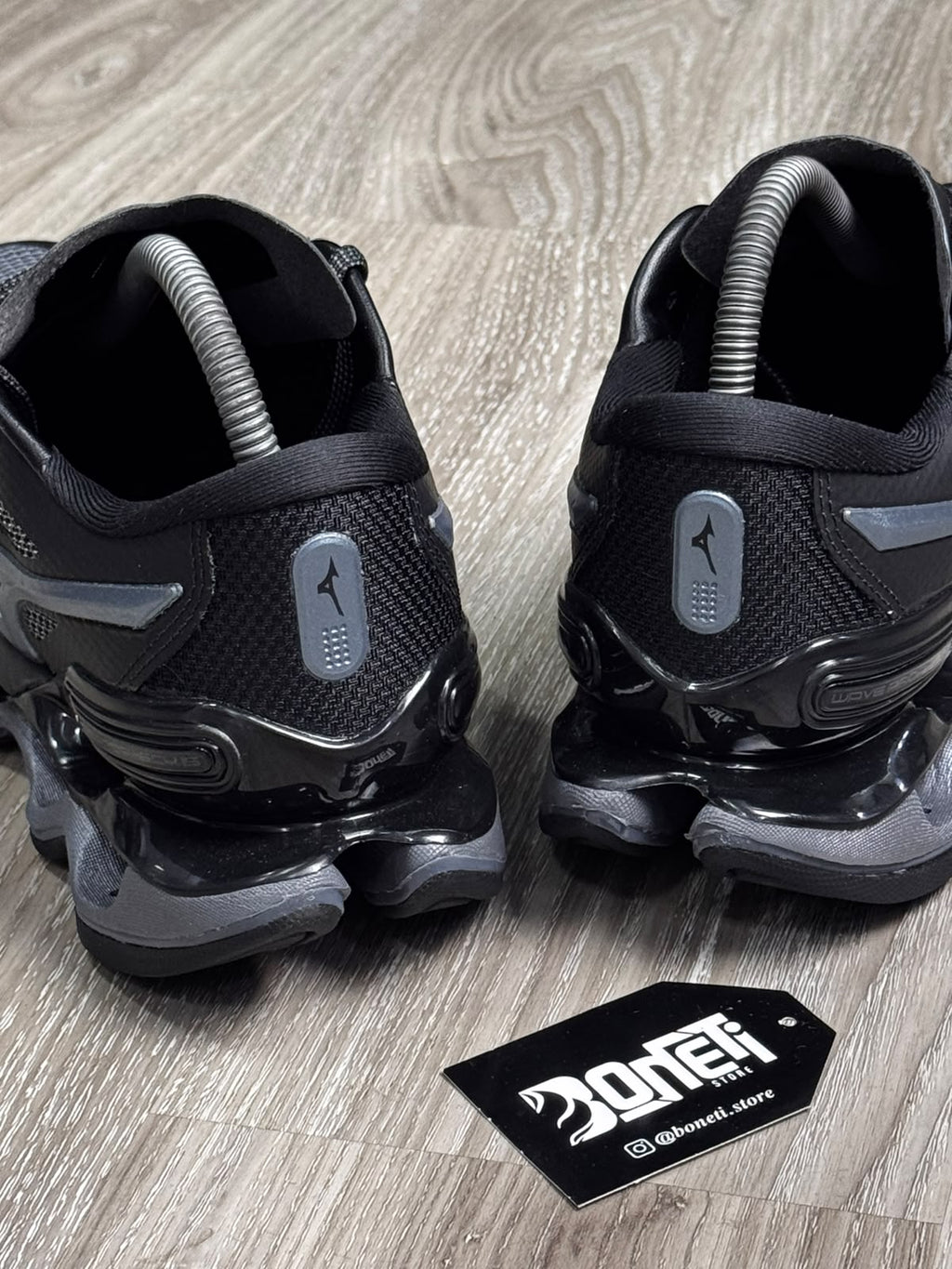 TÊNIS MZN WAVE PROPHECY 15 - PRETO E CINZA