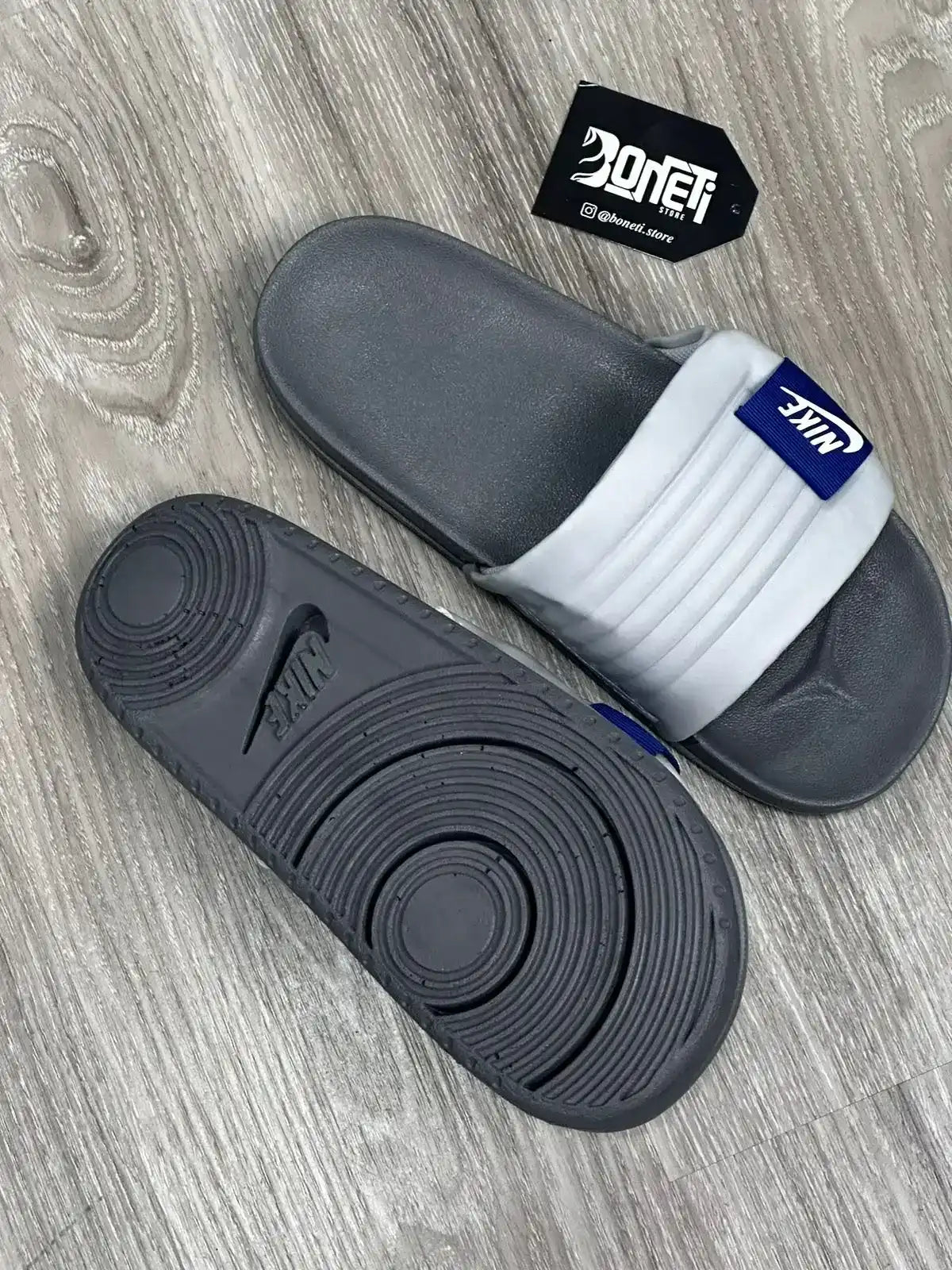 CHINELO SLIDE NK OFFCOURT - CINZA