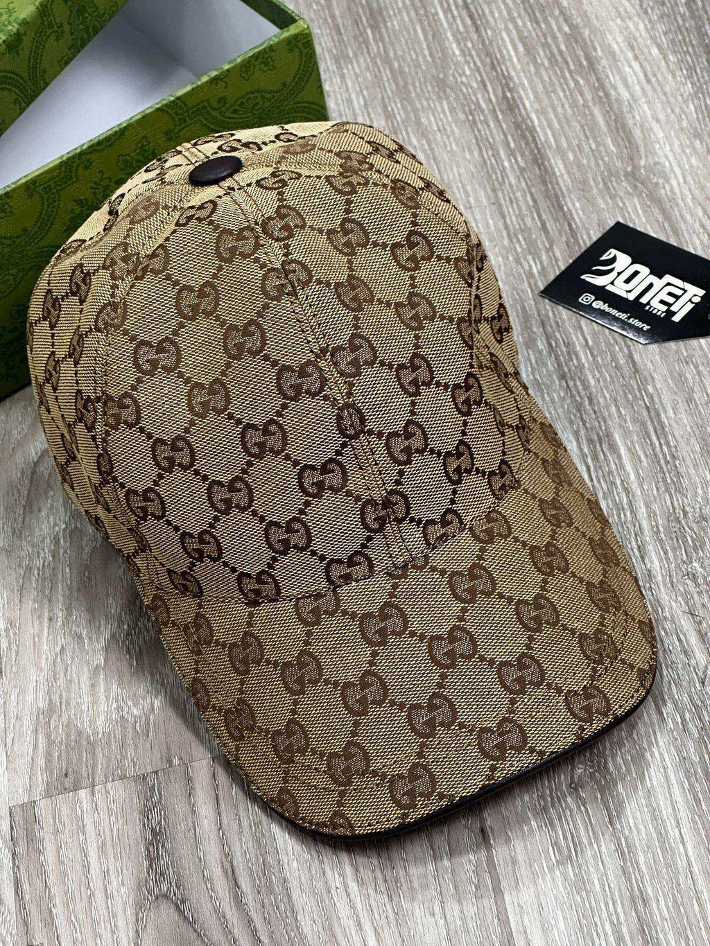 BONÉ GC CANVAS MARROM