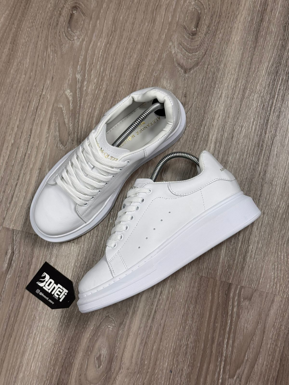 TÊNIS MCQUEEN COURO - BRANCO