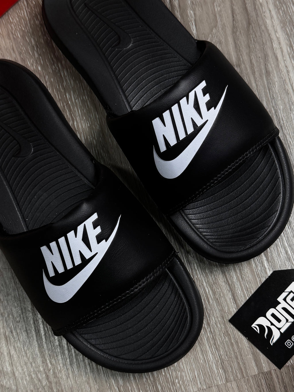 CHINELO SLIDE NK VICTORI - PRETO