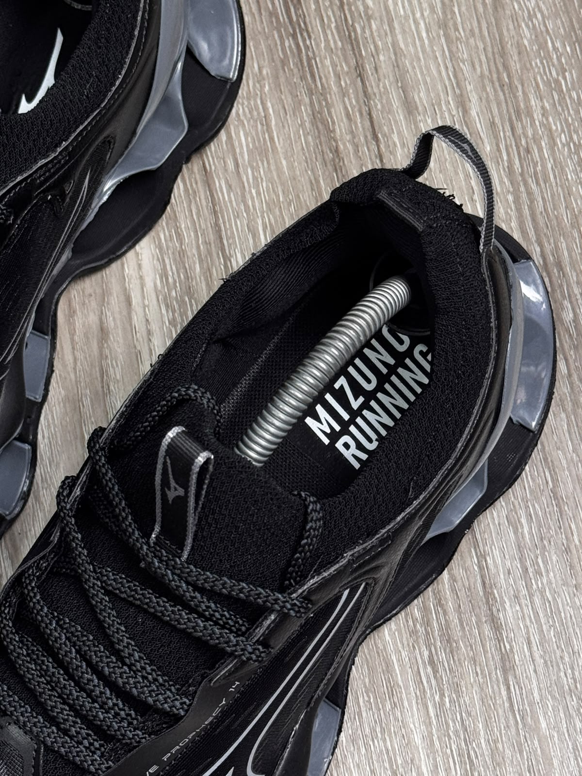 TÊNIS MZN WAVE PROPHECY 14 - BLACK GREY