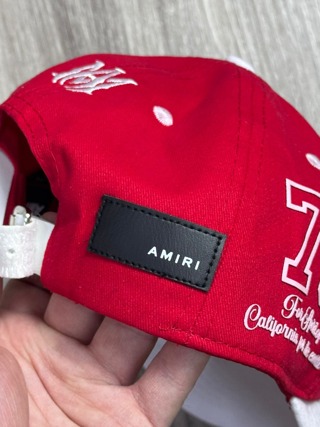 BONÉ AMIRI - RED