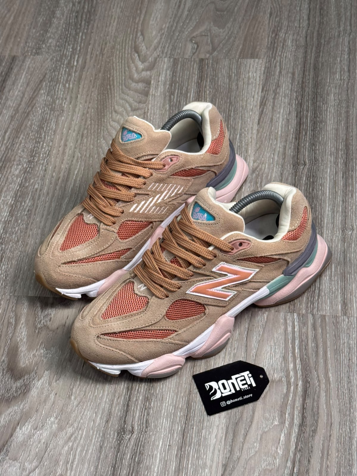 TÊNIS NB 9060 - SALMÃO