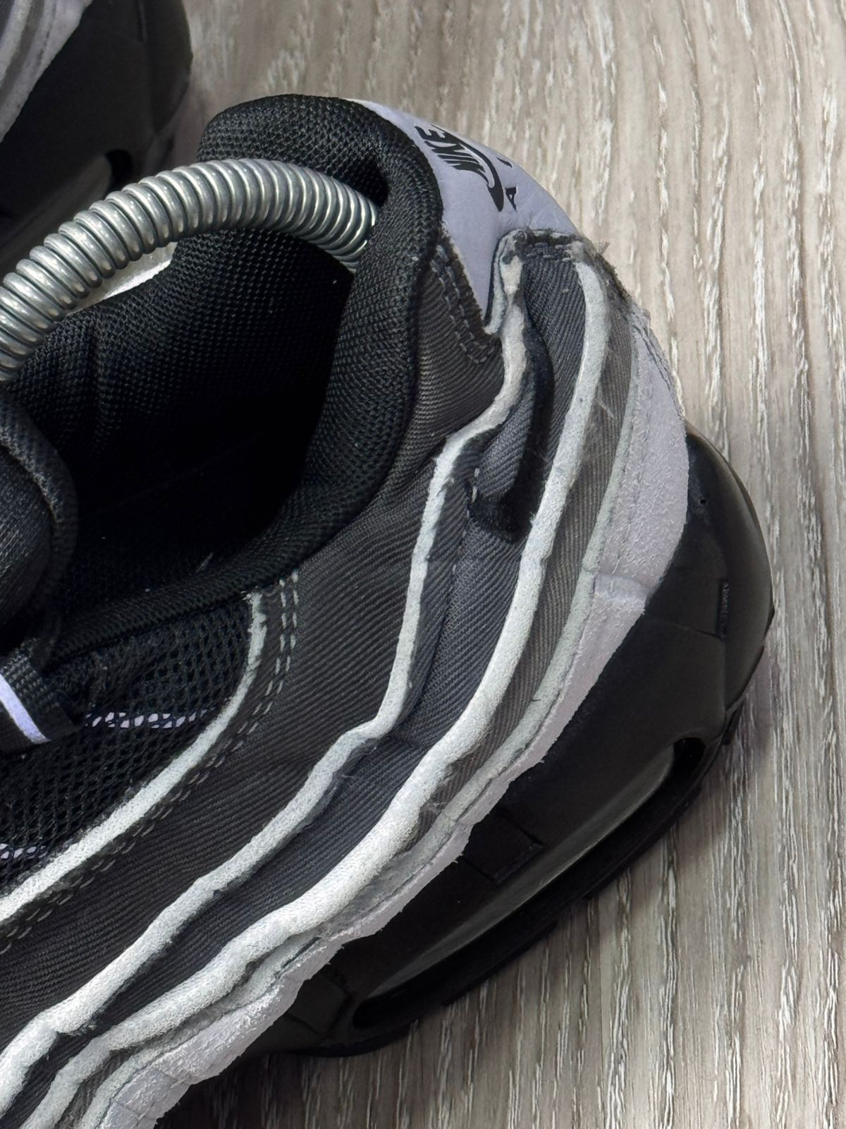 TÊNIS NK AIR MAX 95 X COMME DES GARÇONS - CINZA E PRETO