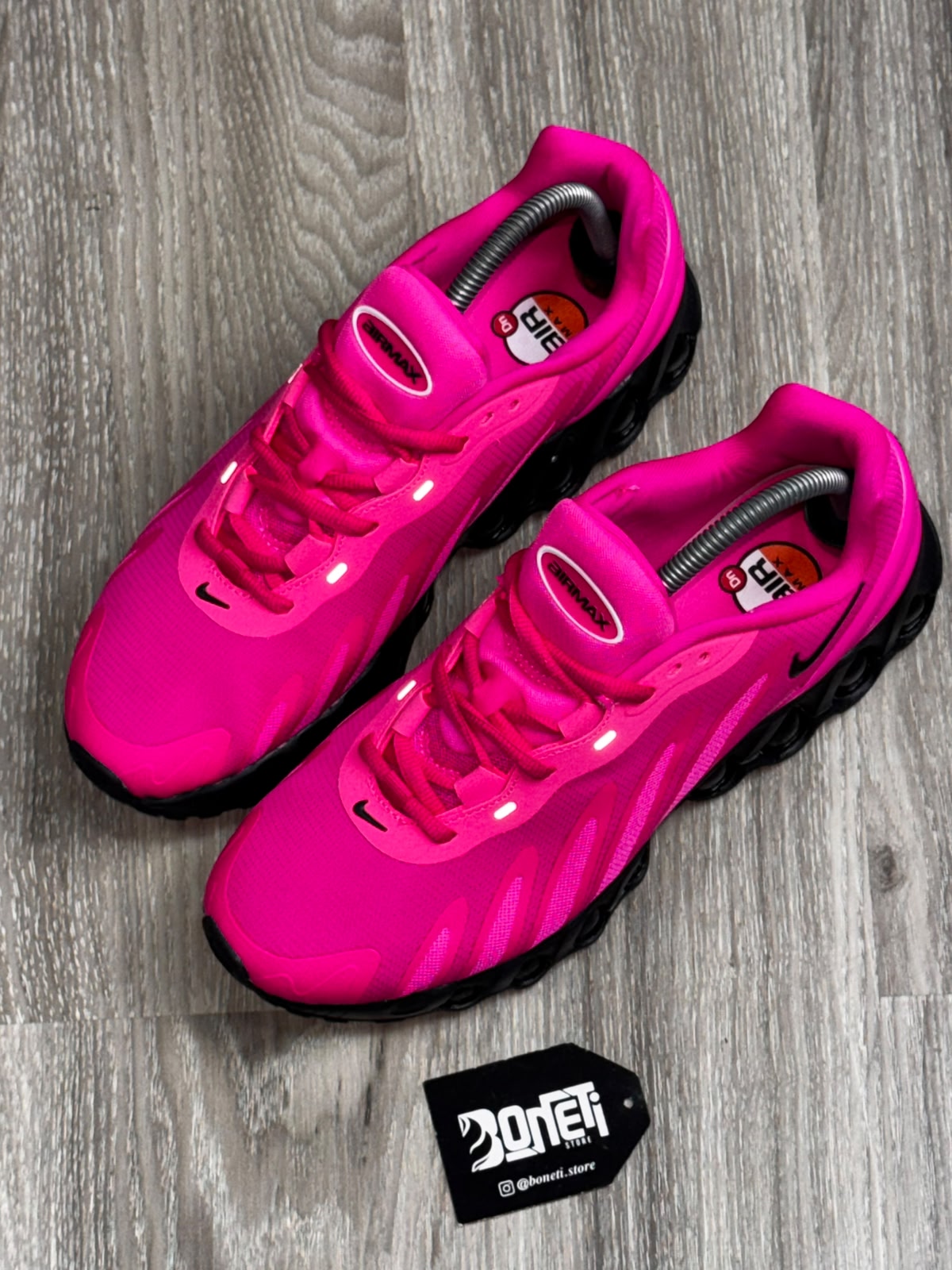 TÊNIS NK AIR MAX DN8 - HYPER PINK