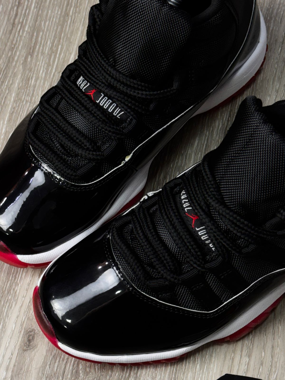 TÊNIS NK JORDAN 11 - BRED