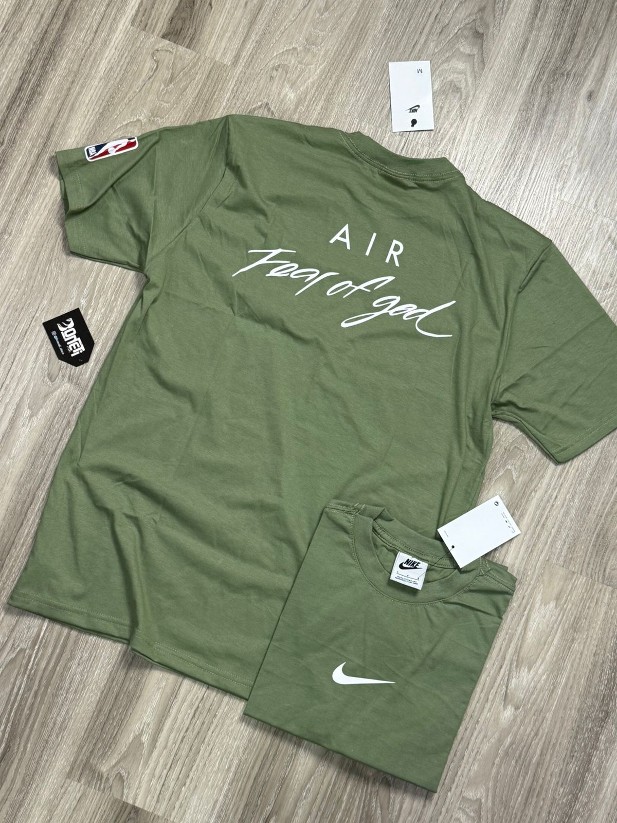 CAMISETA NK FEAR OF GOD - VERDE MUSGO