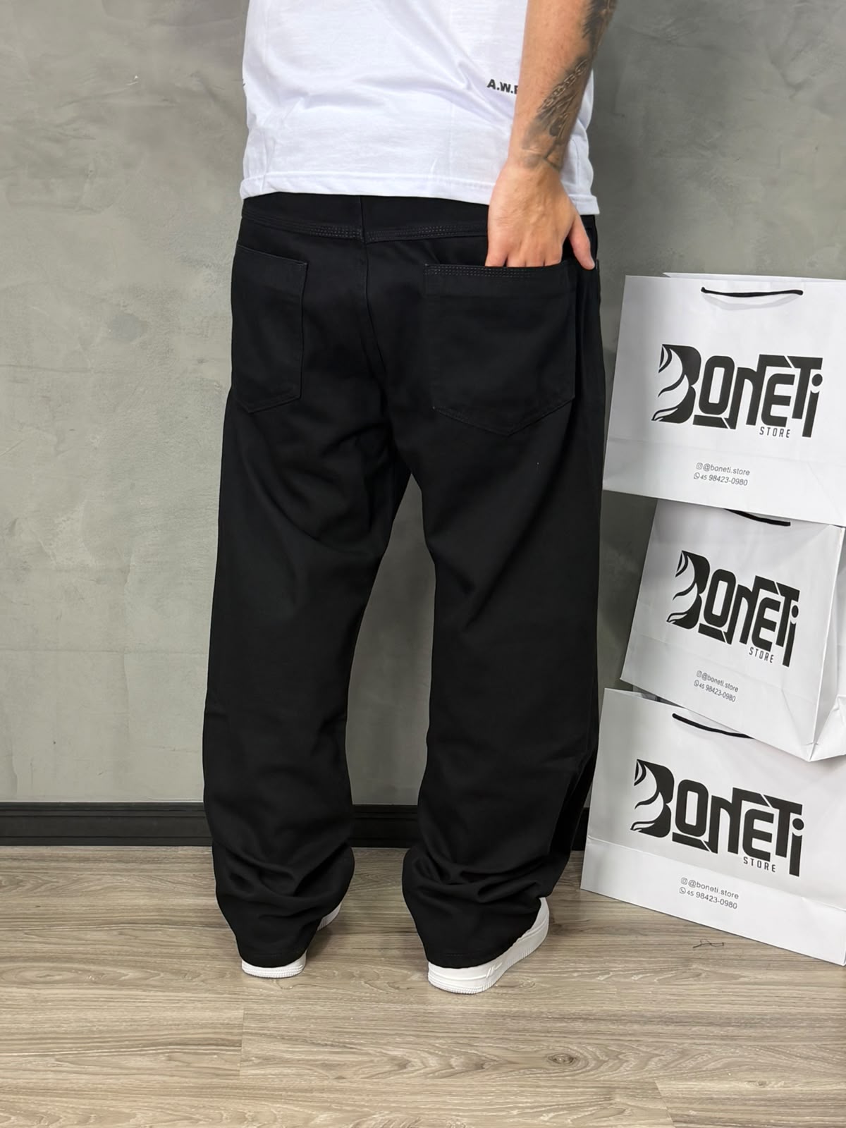 CALÇA JEANS RETA PRETA PRESENCE - 7590