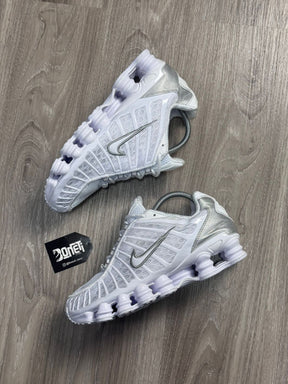 TÊNIS NK SHOX 12 MOLAS - TRIPLE WHITE