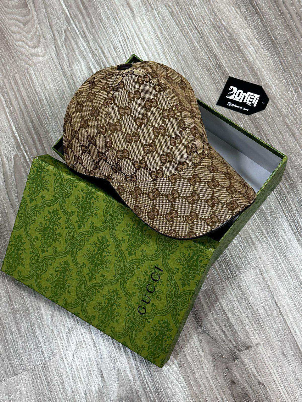 BONÉ GC CANVAS MARROM