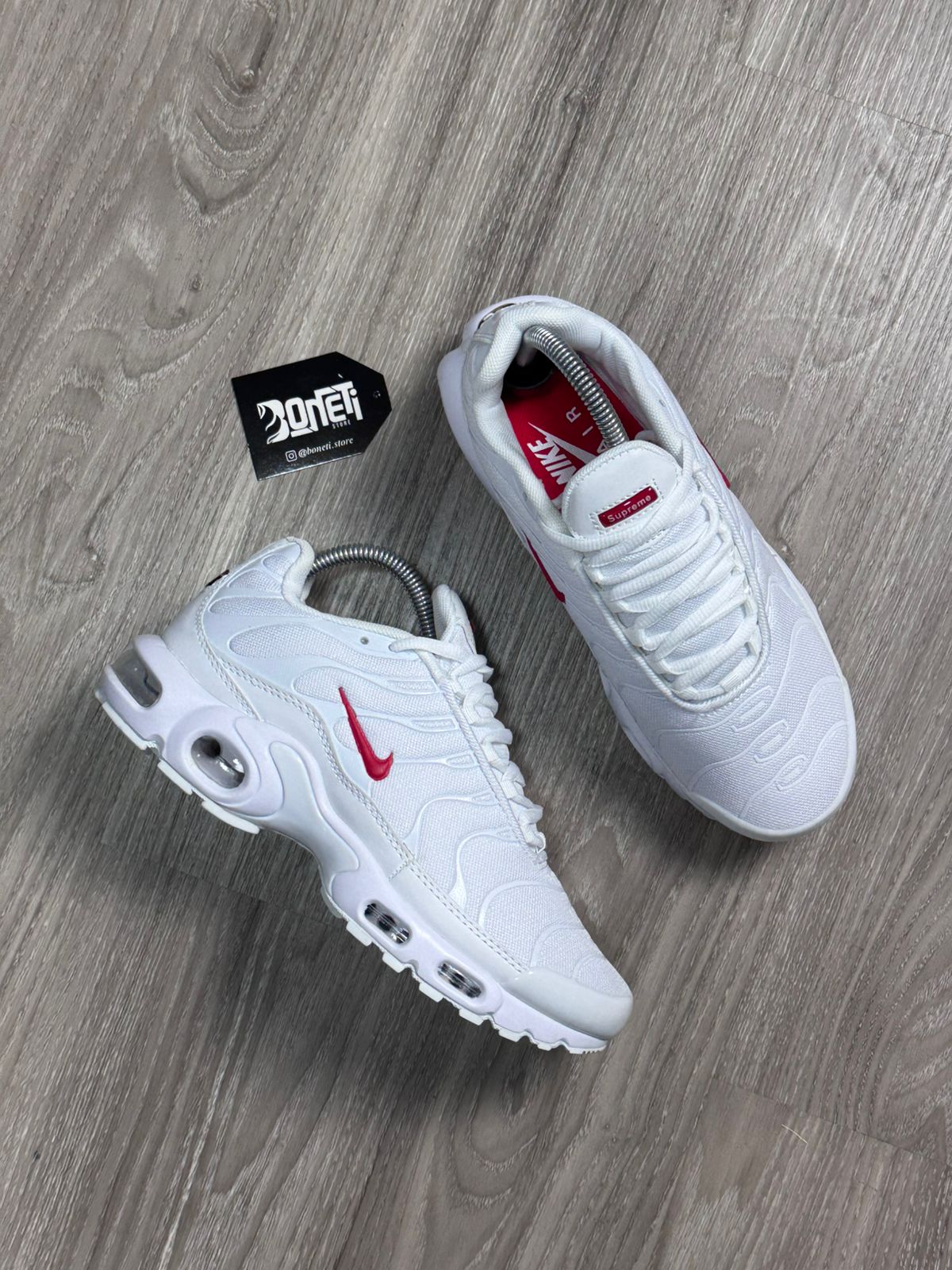 TÊNIS NK AIR MAX PLUS TN - BRANCO SUPREME