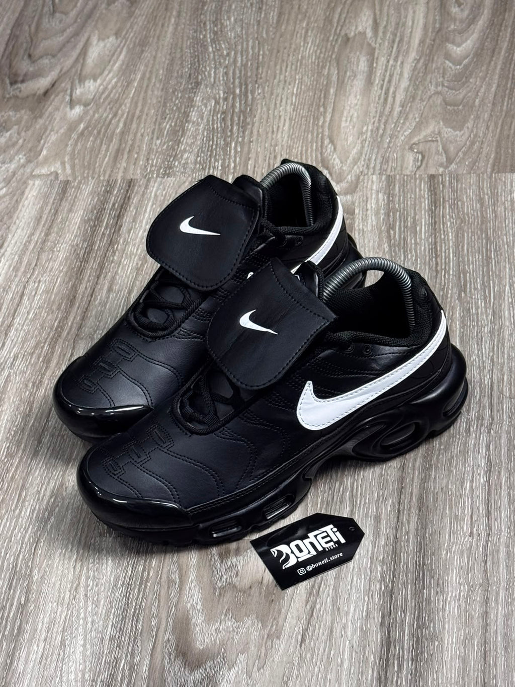 TÊNIS NK AIR MAX PLUS TN TIEMPO - BLACK