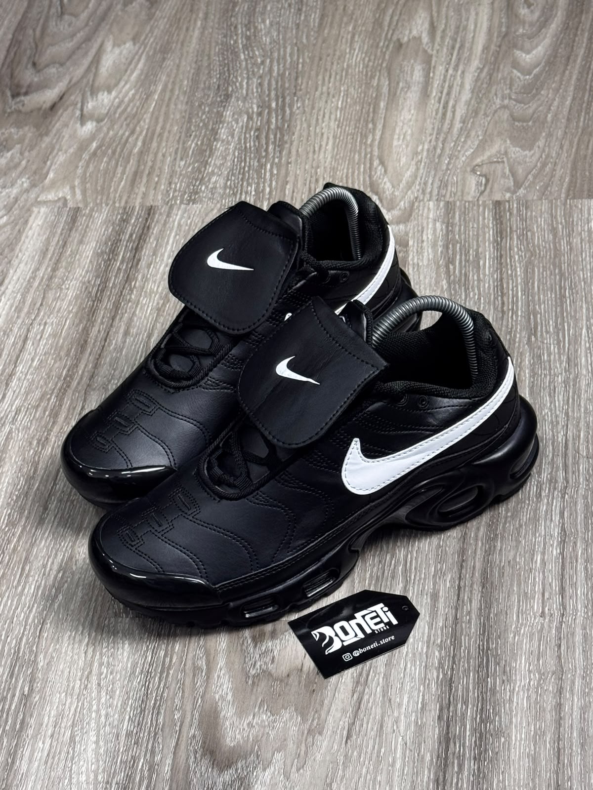 TÊNIS NK AIR MAX PLUS TN TIEMPO - BLACK