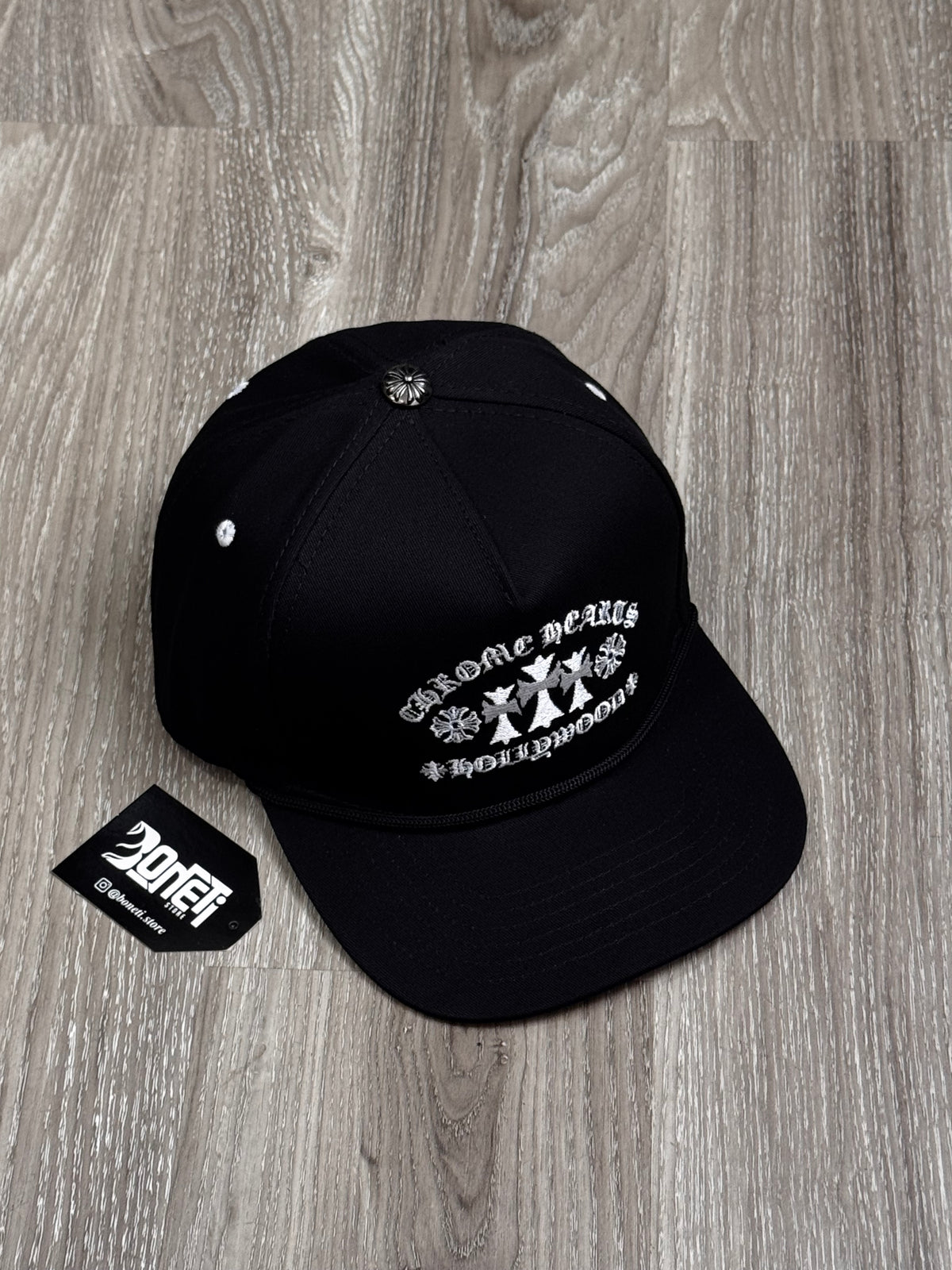 BONÉ CHROME HEARTS GAS STATION - PRETO E BRANCO