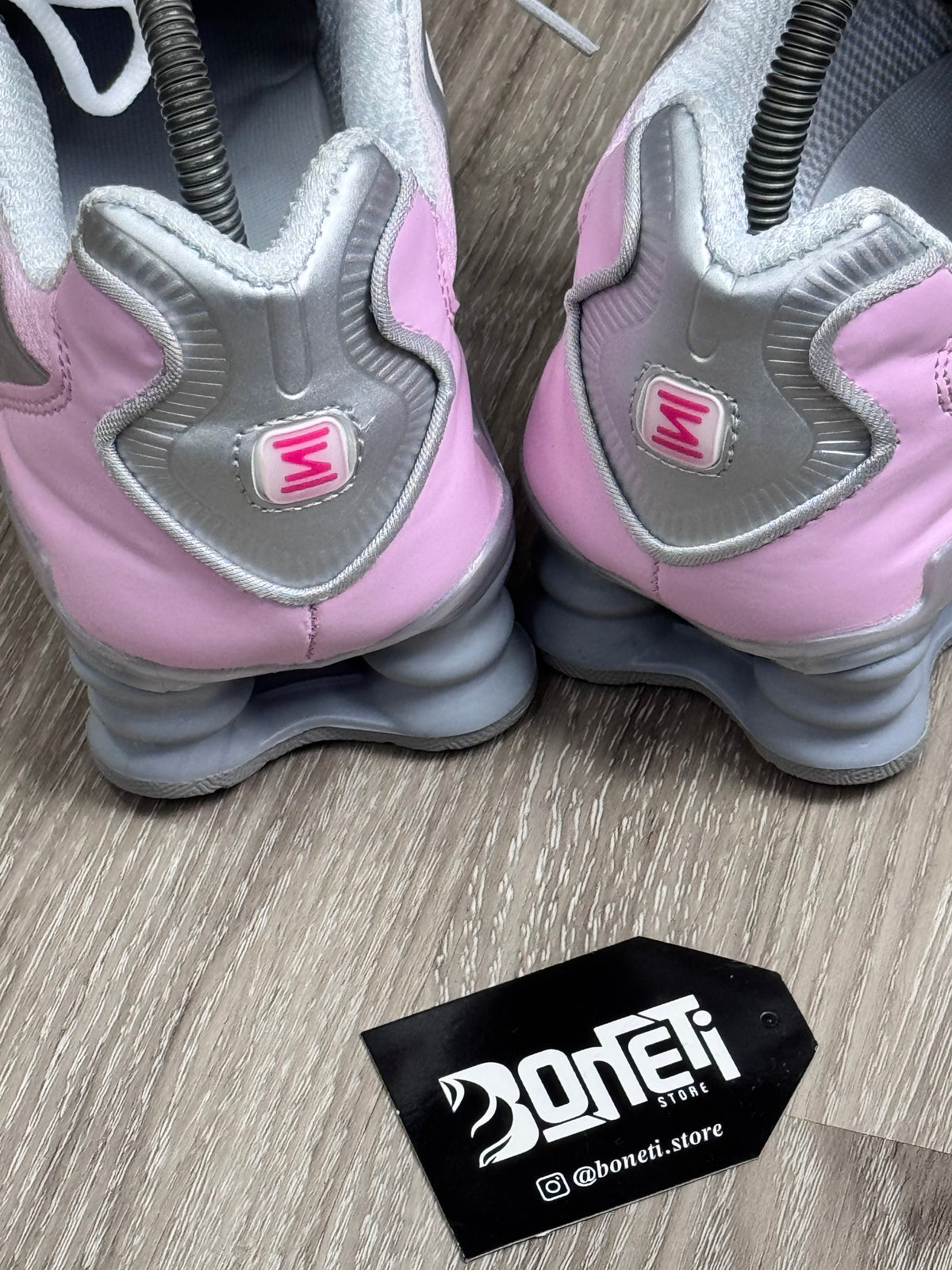TÊNIS NK SHOX TL 12 MOLAS - METALLIC PLATINUM PINK FOAM
