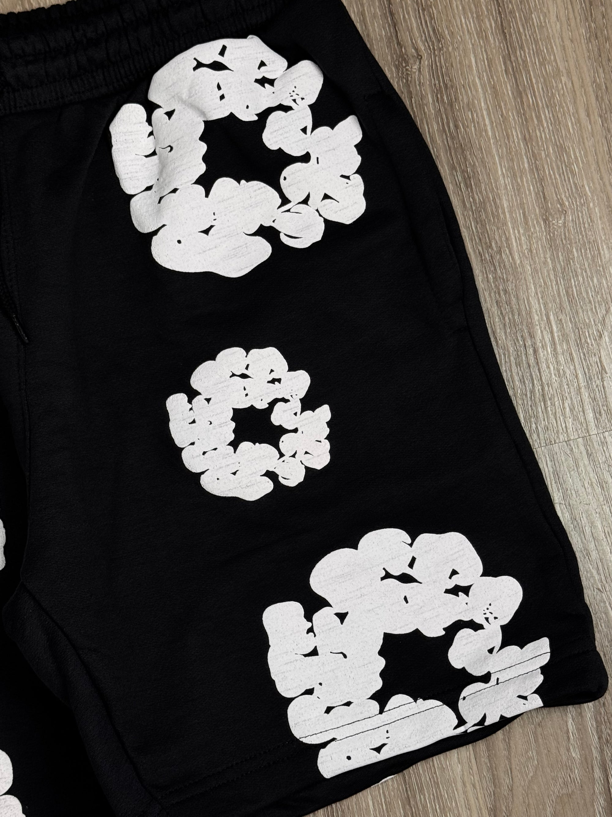 SHORTS MOLETOM DENIM TEARS - PRETO
