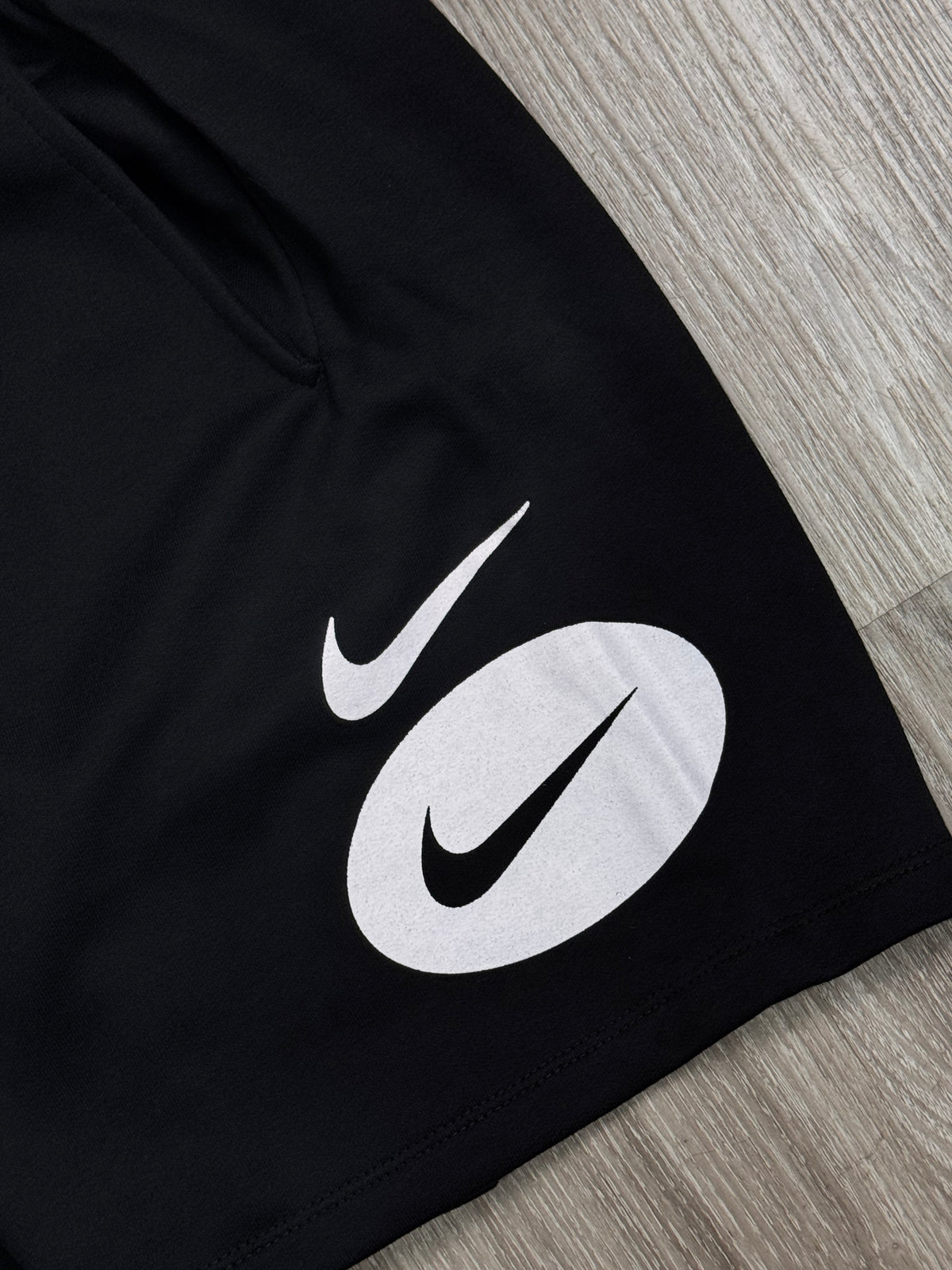 SHORTS MOLETOM NK SWOOSH LEAGUE - PRETO