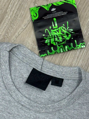 CAMISETA SYNA WORLD LOGO - CINZA SALMON