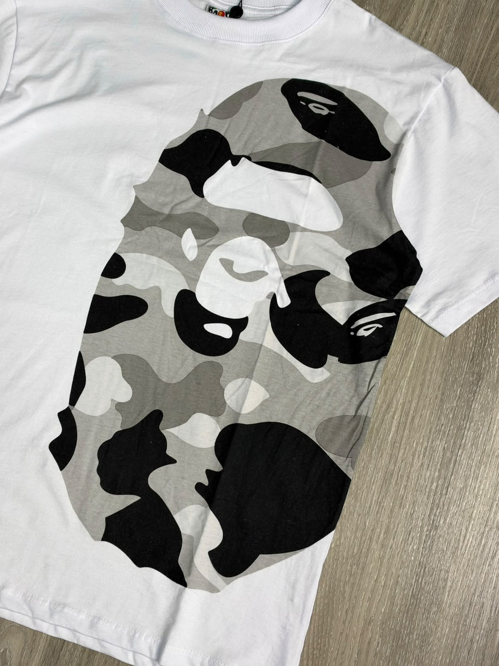 CAMISETA BAPE BIG CAMO - WHITE