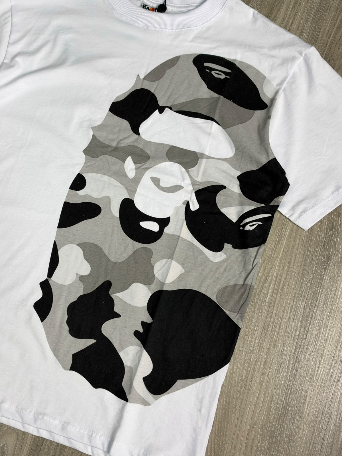 CAMISETA BAPE BIG CAMO - WHITE