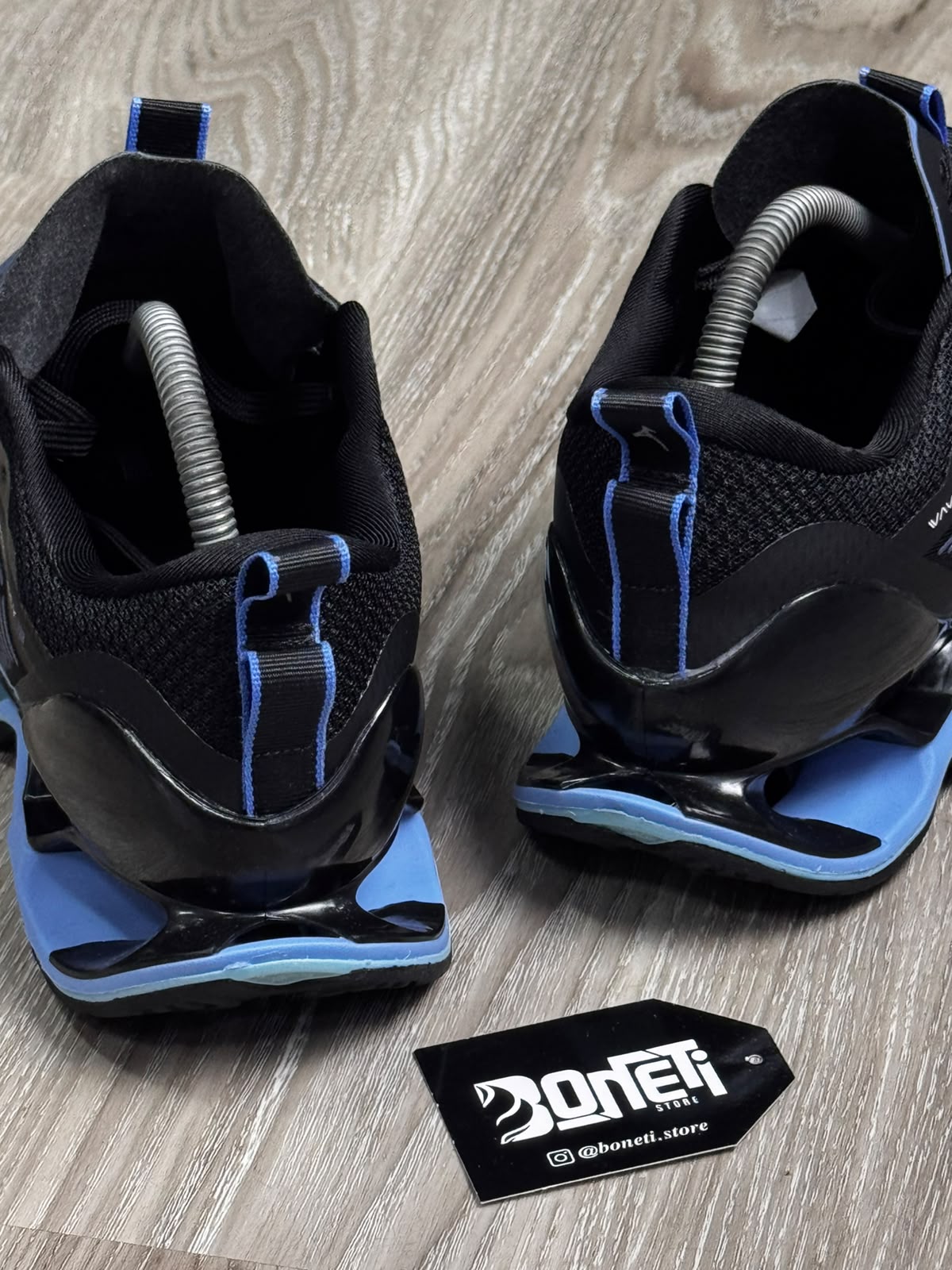 TÊNIS MZN WAVE PROPHECY 13 - PRETO E AZUL