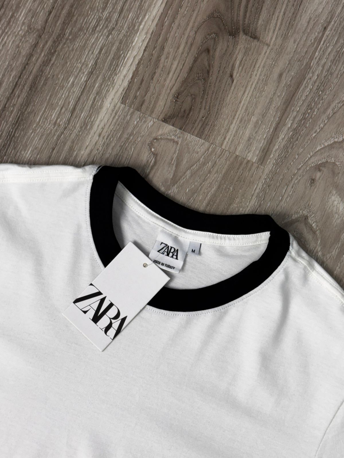 CAMISETA SLIM GOLA ZARA - OFFWHITE