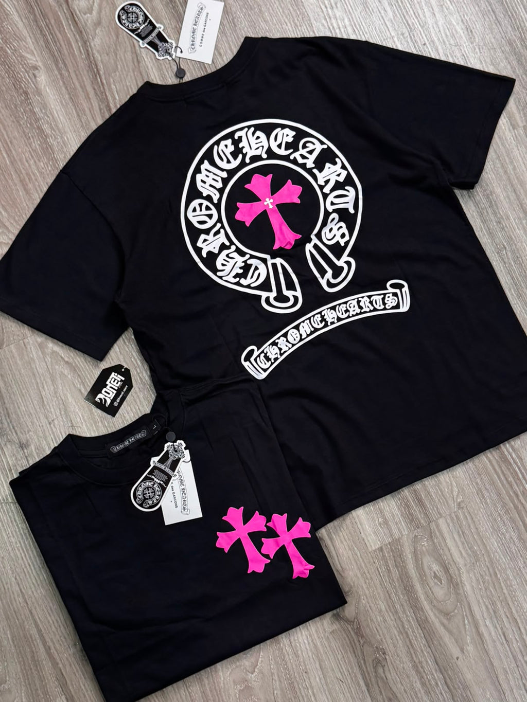 CAMISETA CHROME HEARTS PINK - PRETA