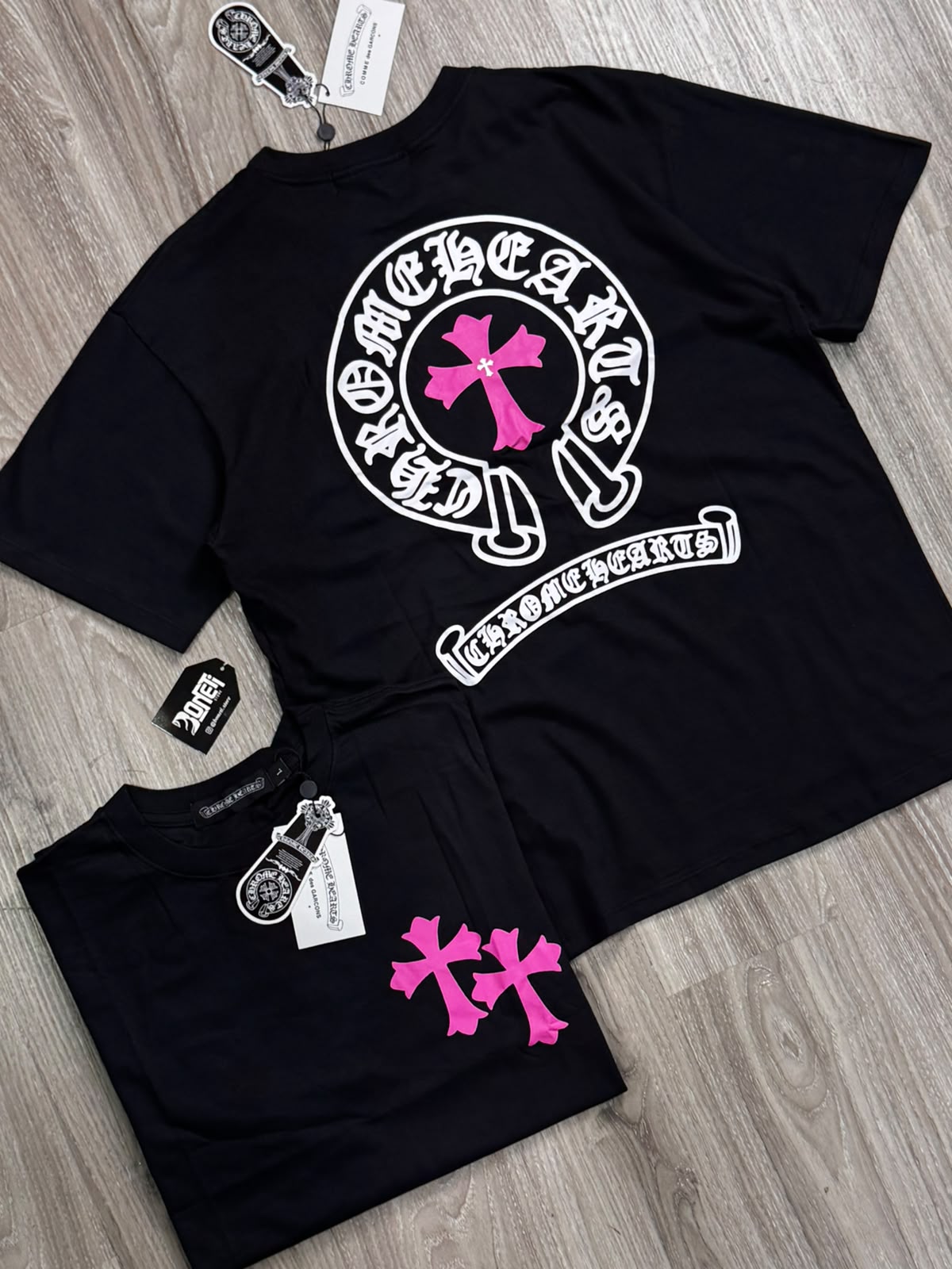 CAMISETA CHROME HEARTS PINK - PRETA