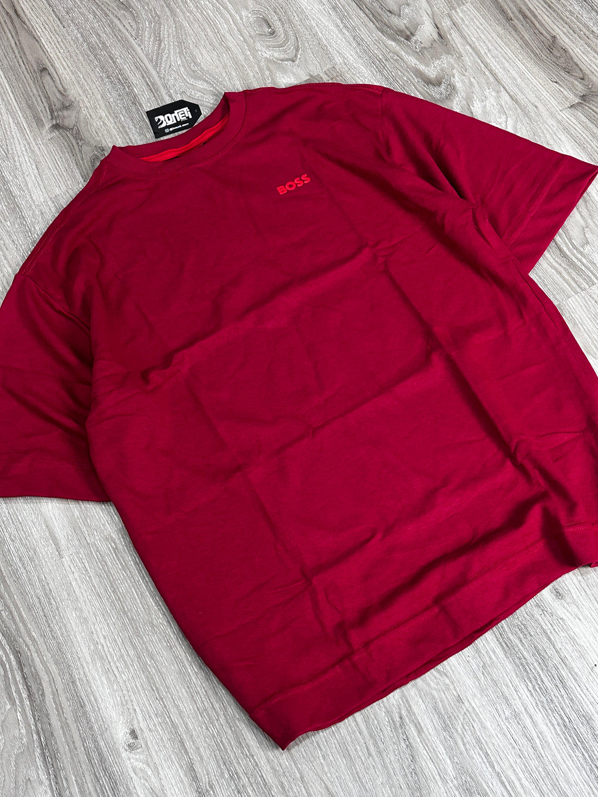 CAMISETA OVERSIZED HUGO - VERMELHO