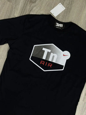 CAMISETA NK LOGO TN AIR - PRETA