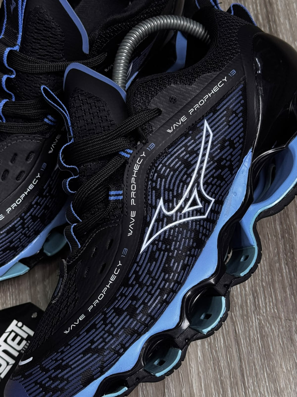 TÊNIS MZN WAVE PROPHECY 13 - PRETO E AZUL