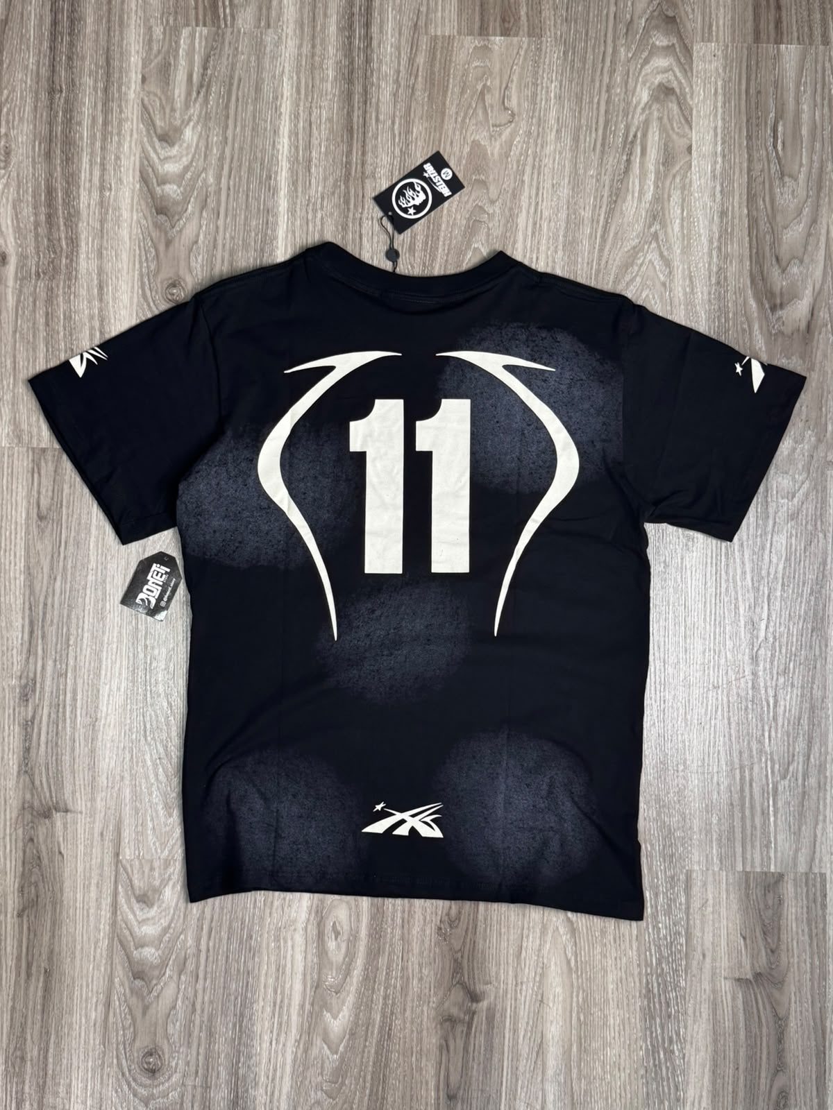 CAMISETA HELLSTAR WARM UP OFFWHITE - PRETA
