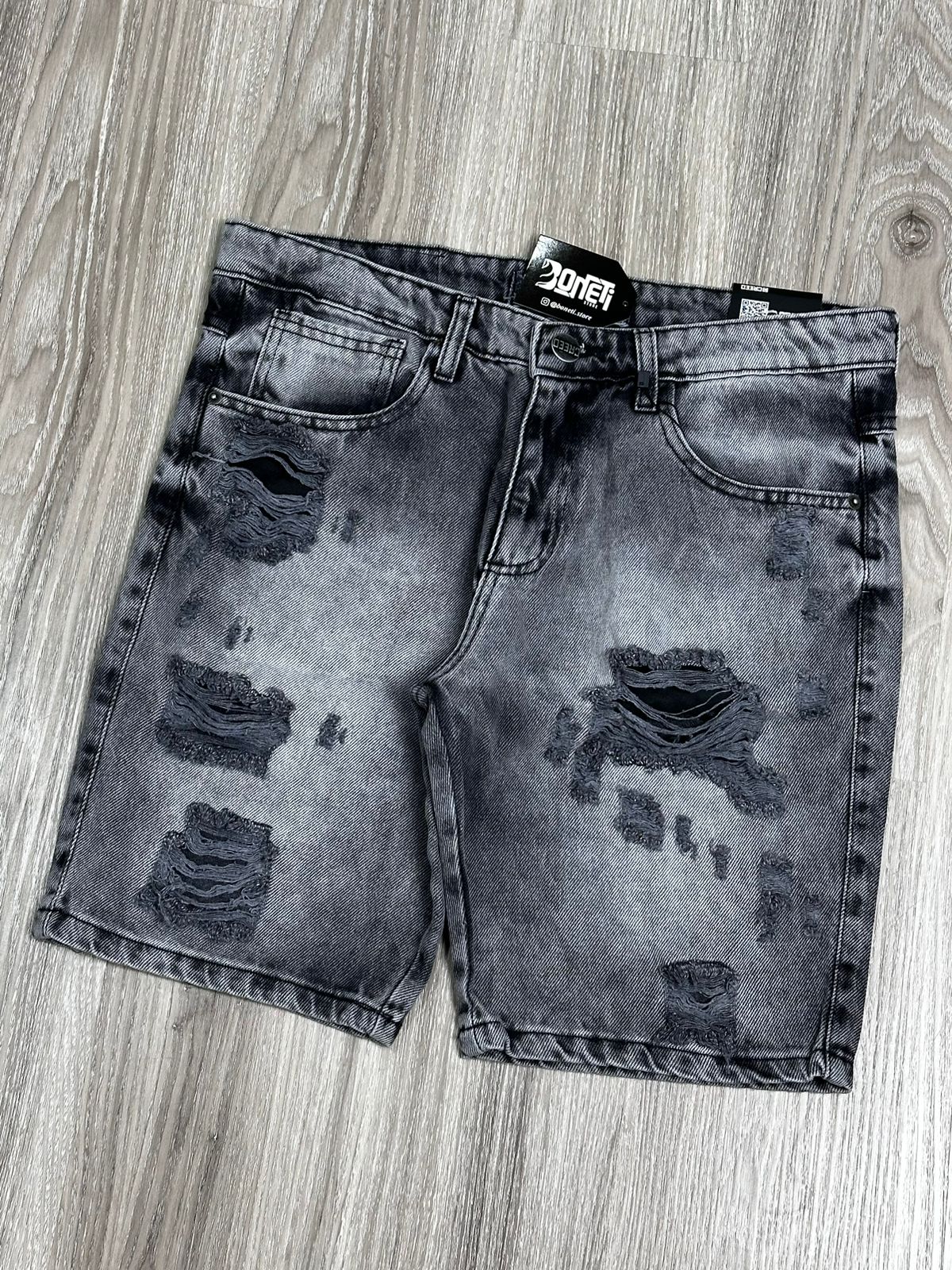 SHORTS JEANS CINZA DESTROYED