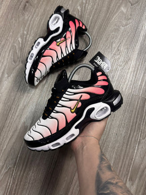 TÊNIS NK AIR MAX PLUS TN - SISTERHOOD