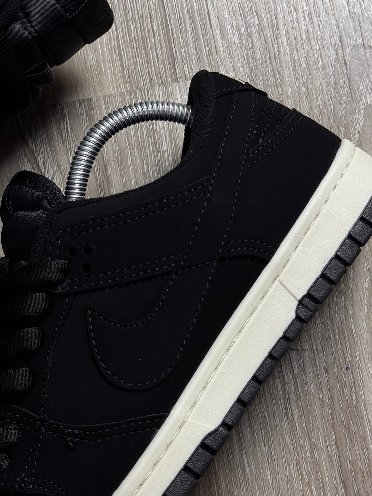 TÊNIS NK DUNK - NOBUCK SOLADO BLACK