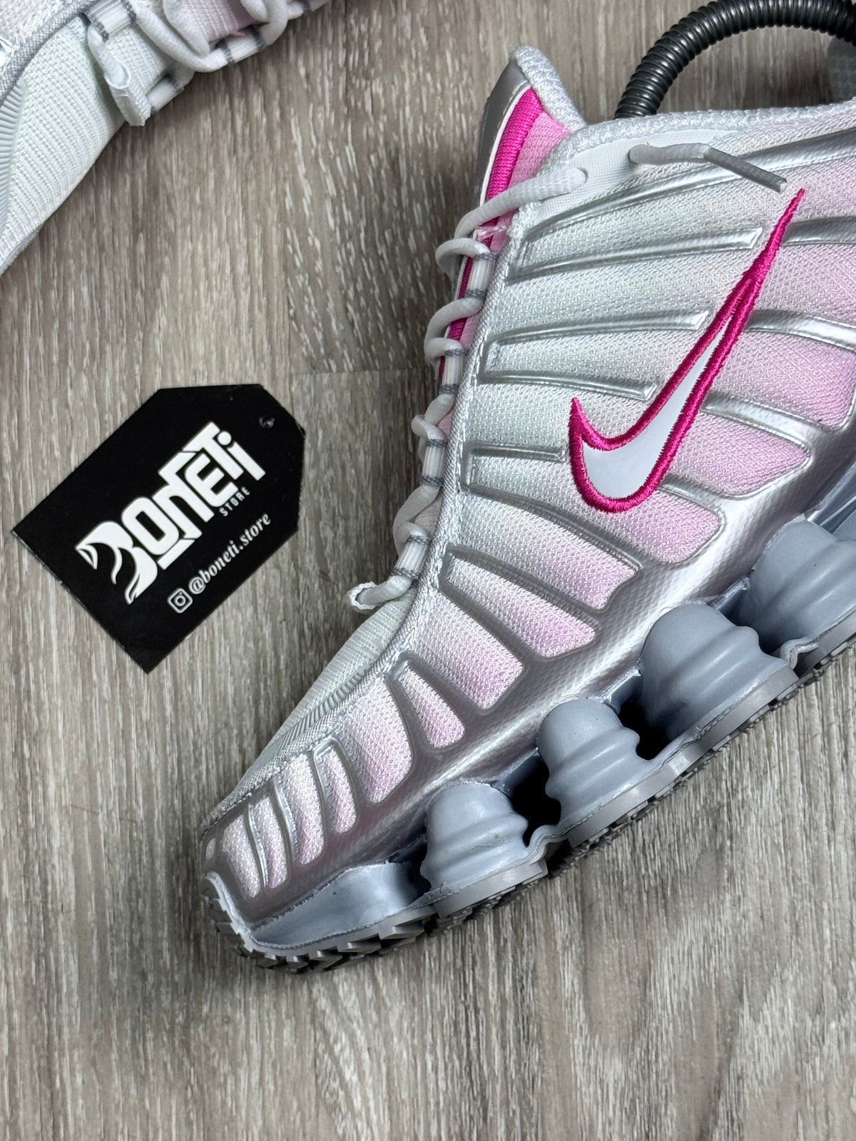 TÊNIS NK SHOX TL 12 MOLAS - METALLIC PLATINUM PINK FOAM