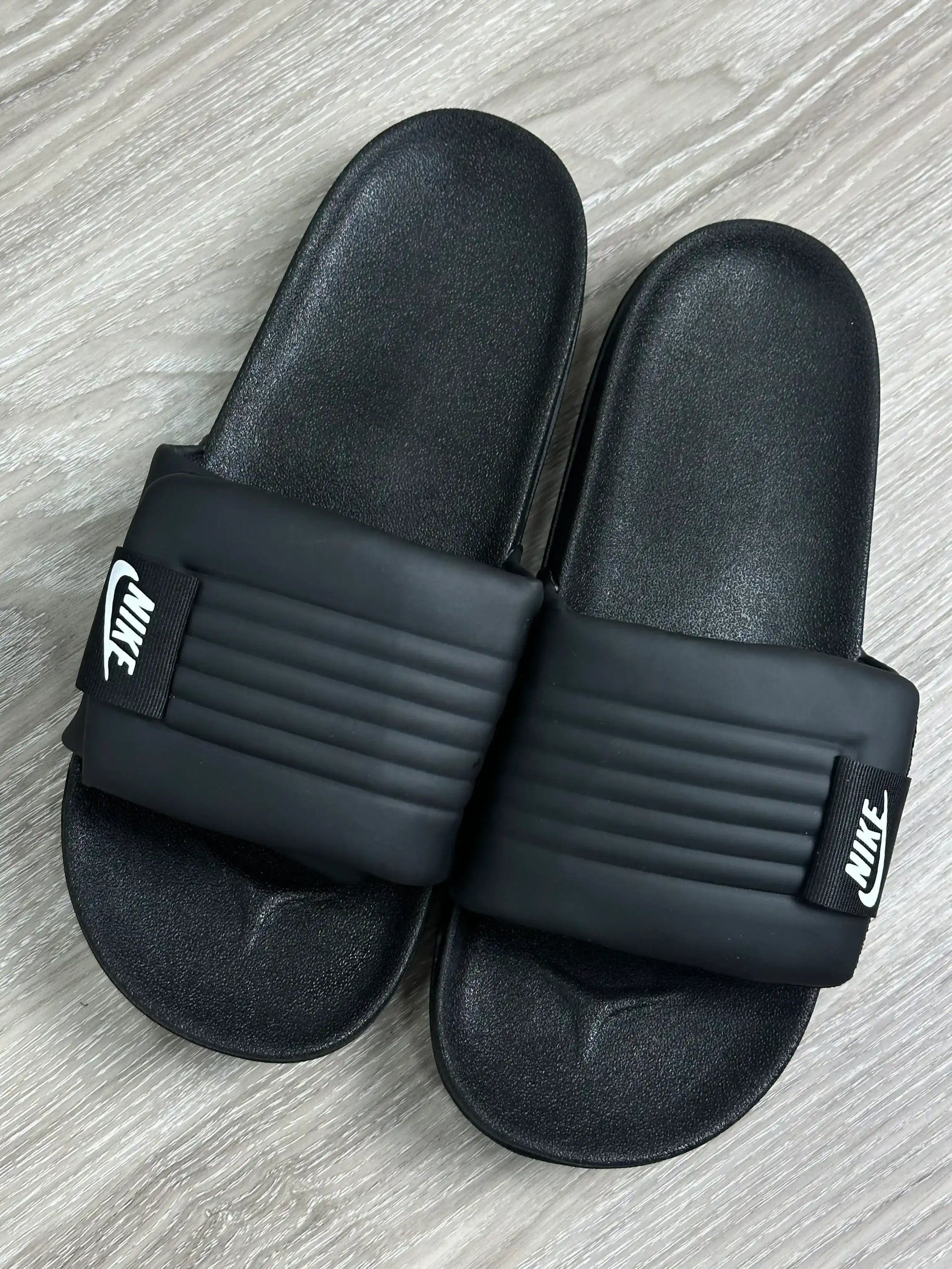 CHINELO SLIDE NK OFFCOURT - PRETO