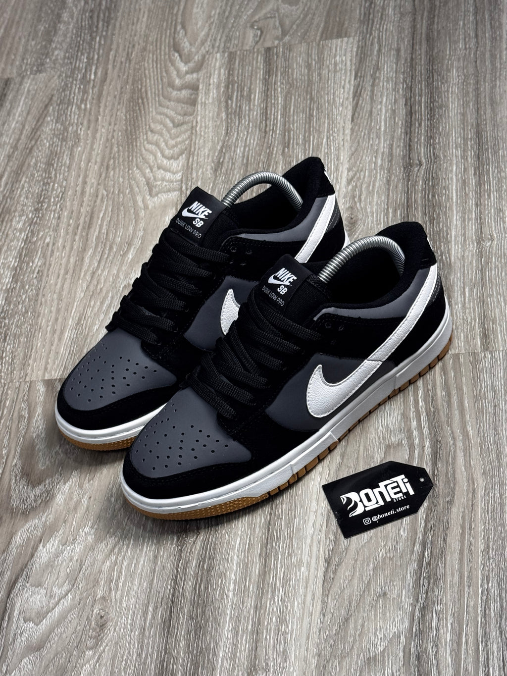 TÊNIS NIKE DUNK - GRAFITE
