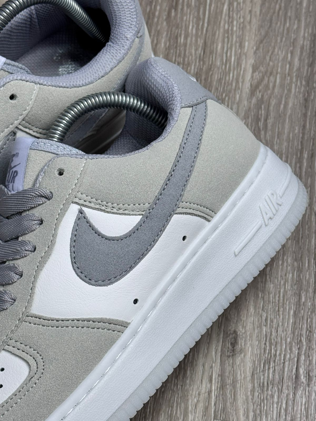 TÊNIS NK FORCE 1 - NATURAL GREY