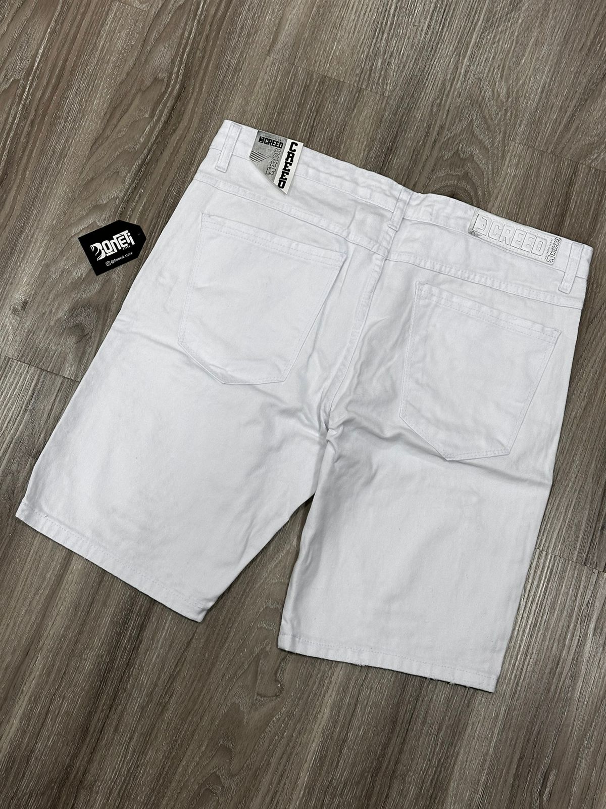 SHORTS JEANS CREED - BRANCO