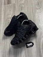 TÊNIS NK SHOX 12 MOLAS - ALL BLACK