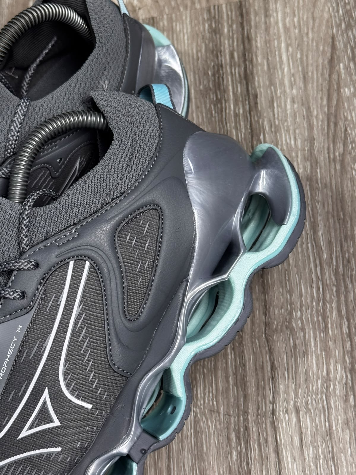 TÊNIS MZN WAVE PROPHECY 14 - GREY TIFFANY