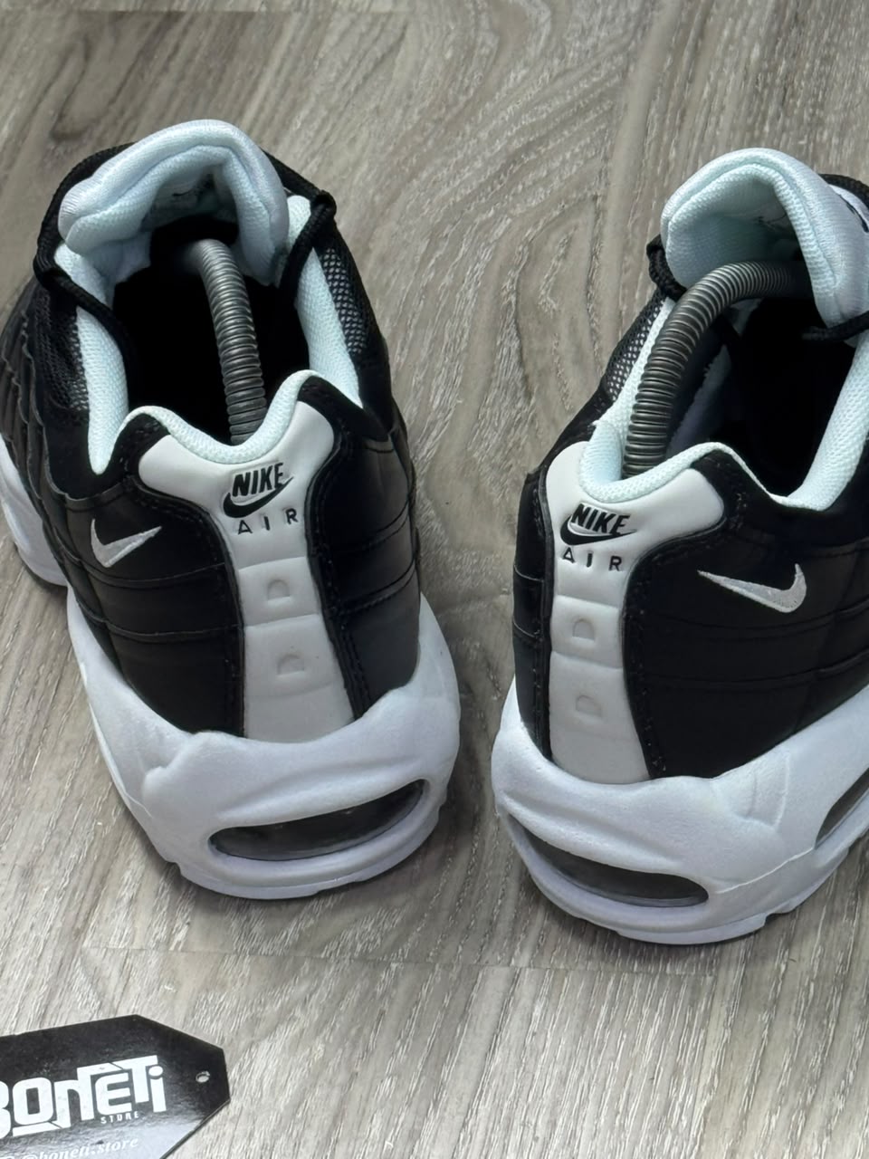 TÊNIS NK AIR MAX 95 - ESSENTIAL BLACK WHITE