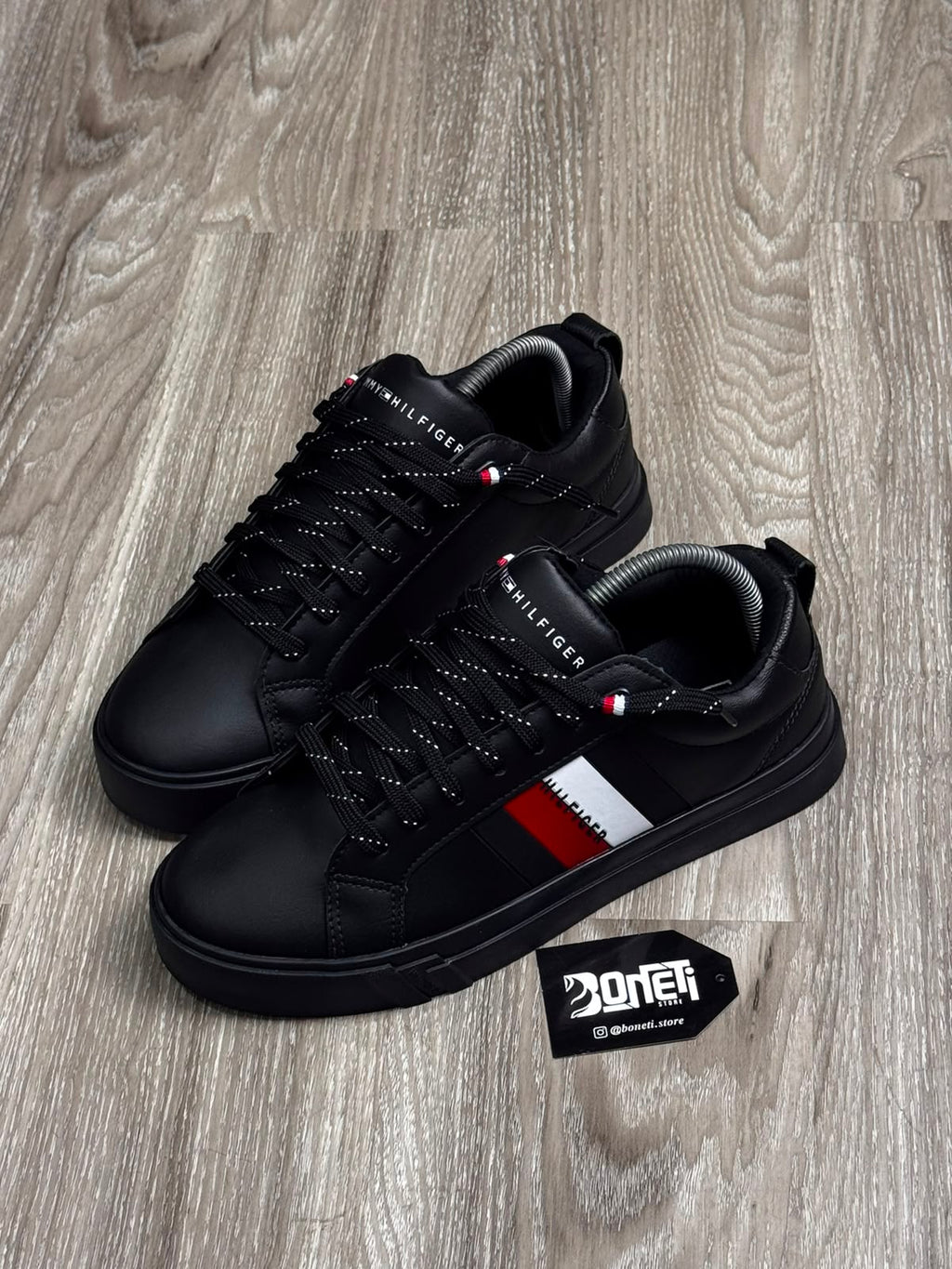 TÊNIS TOMMY DINO - ALL BLACK