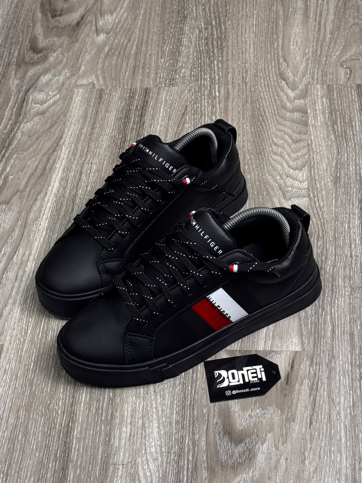 TÊNIS TOMMY DINO - ALL BLACK