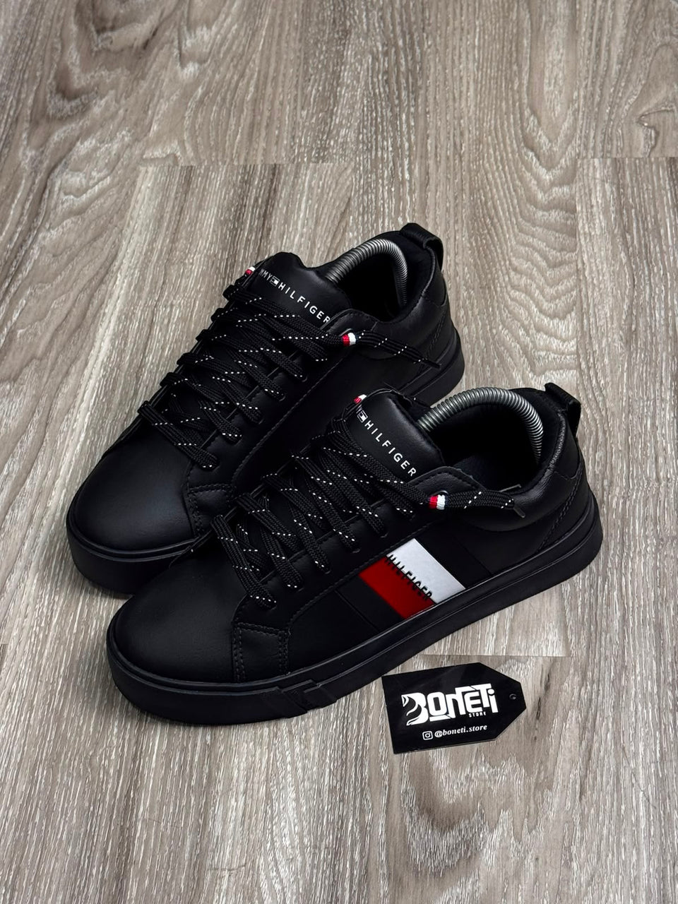 TÊNIS TOMMY DINO - ALL BLACK