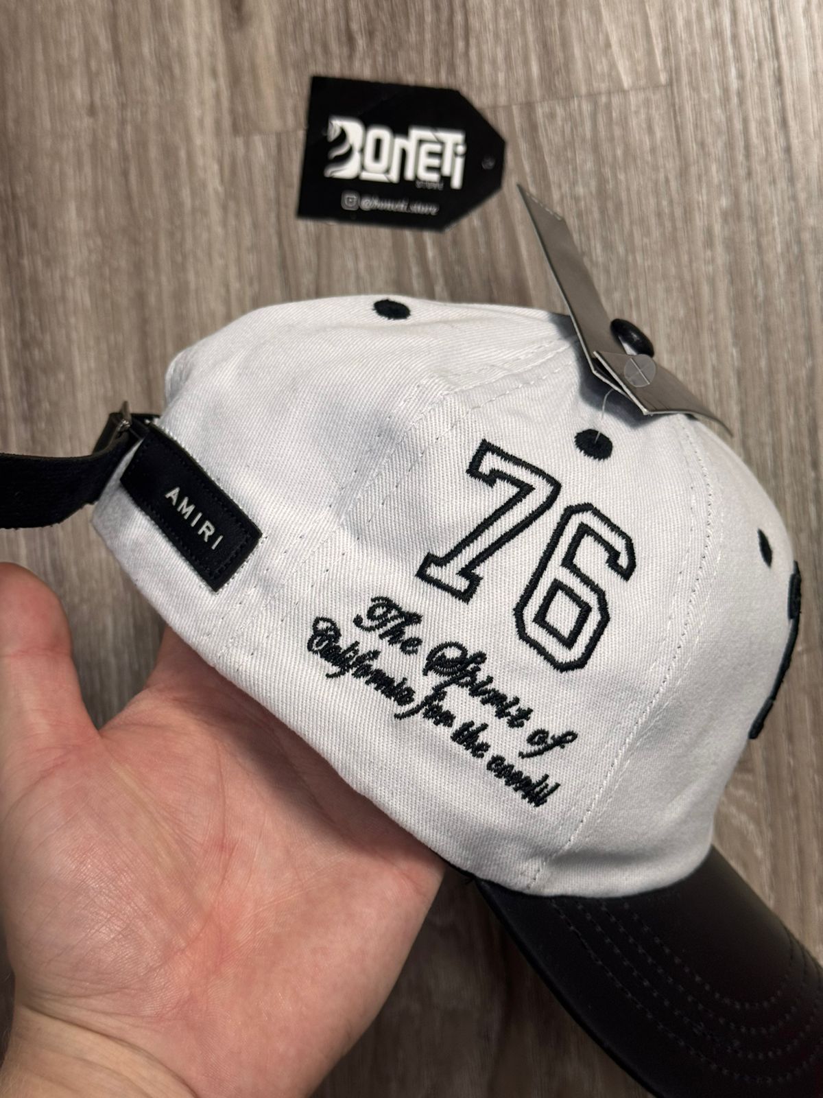 BONÉ AMIRI - WHITE BLACK